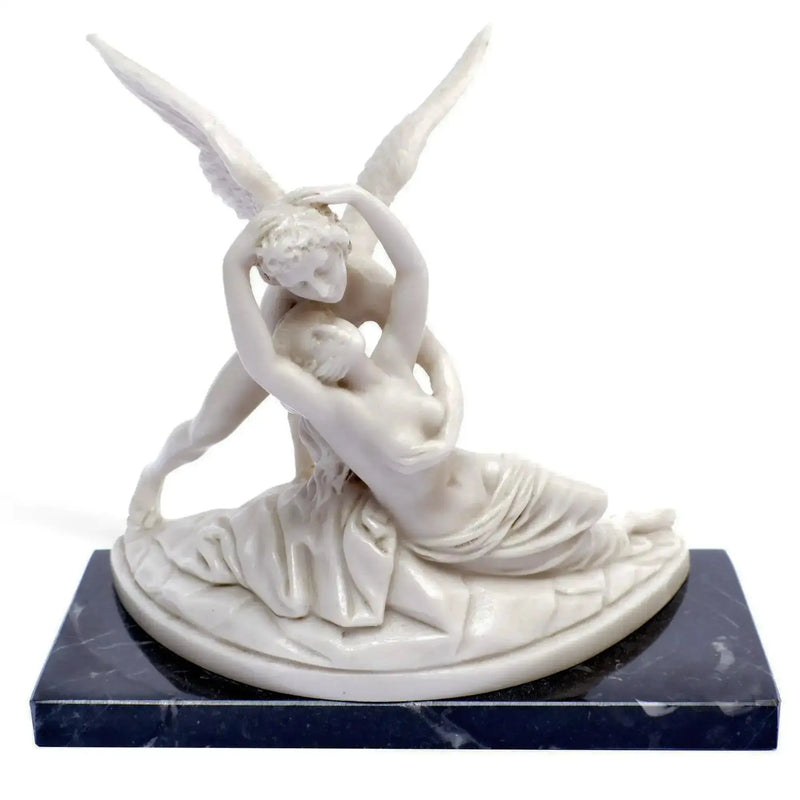 Cupido y Psique: reproducción de la escultura en mármol de Canova.