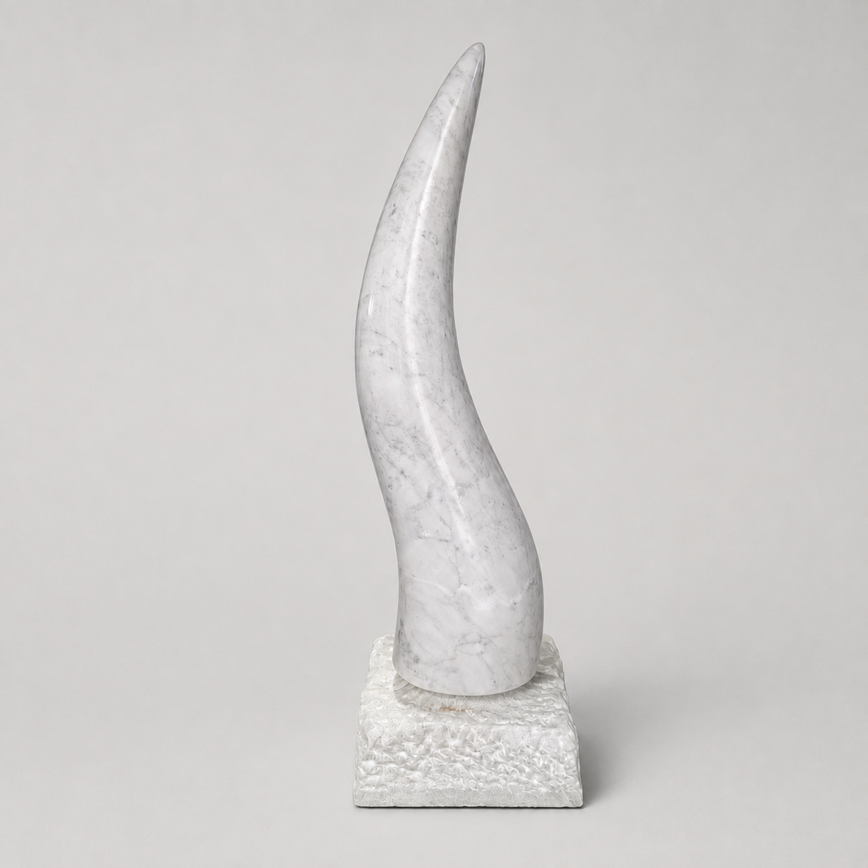 Corno Design Sculpture in Carrara Marble – Good Luck Charm 75 cm