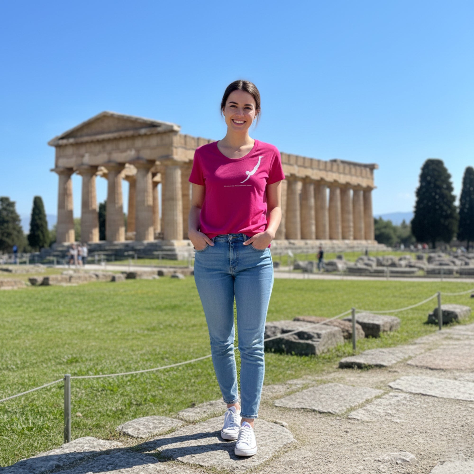 T-shirt donna in cotone con stampa artistica del Tuffatore di Paestum.