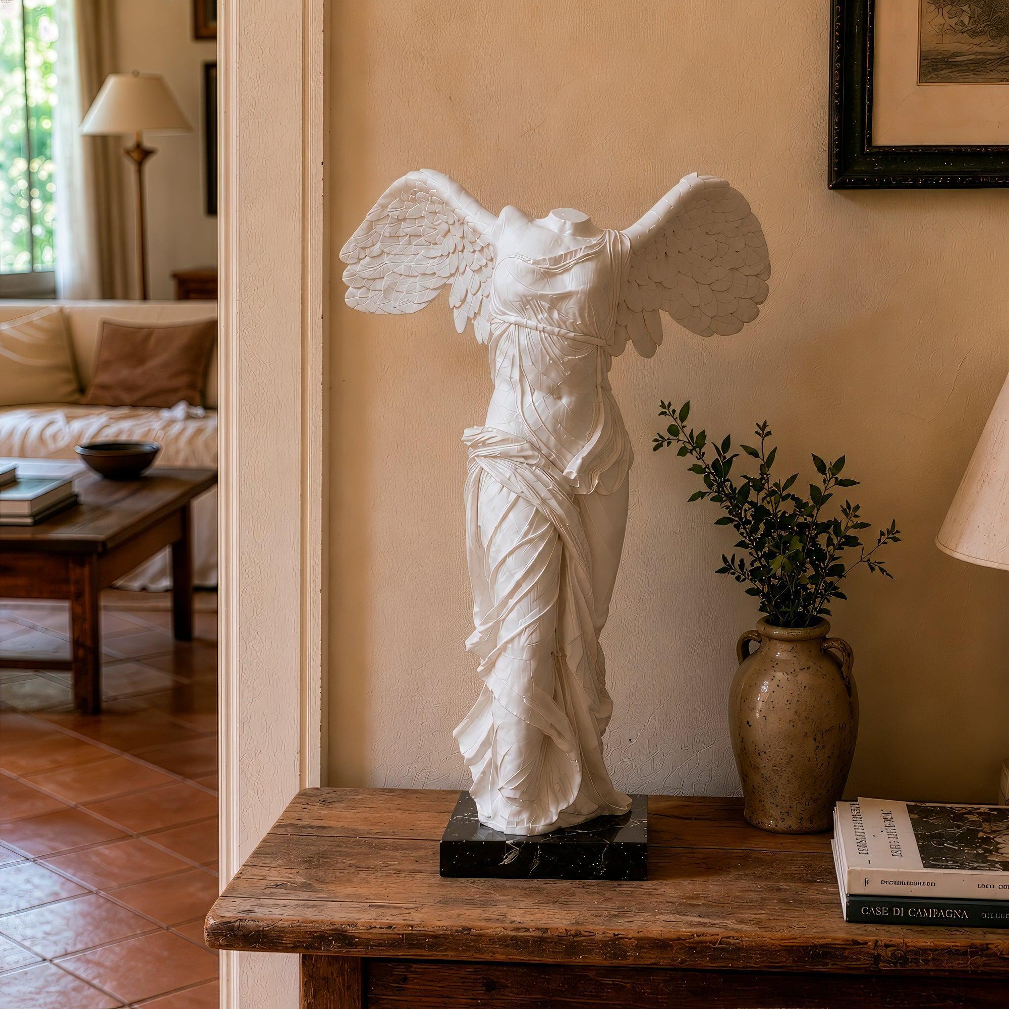 Victoire ailée - Nike de Samothrace 70 cm - Louvre, Paris – Museum