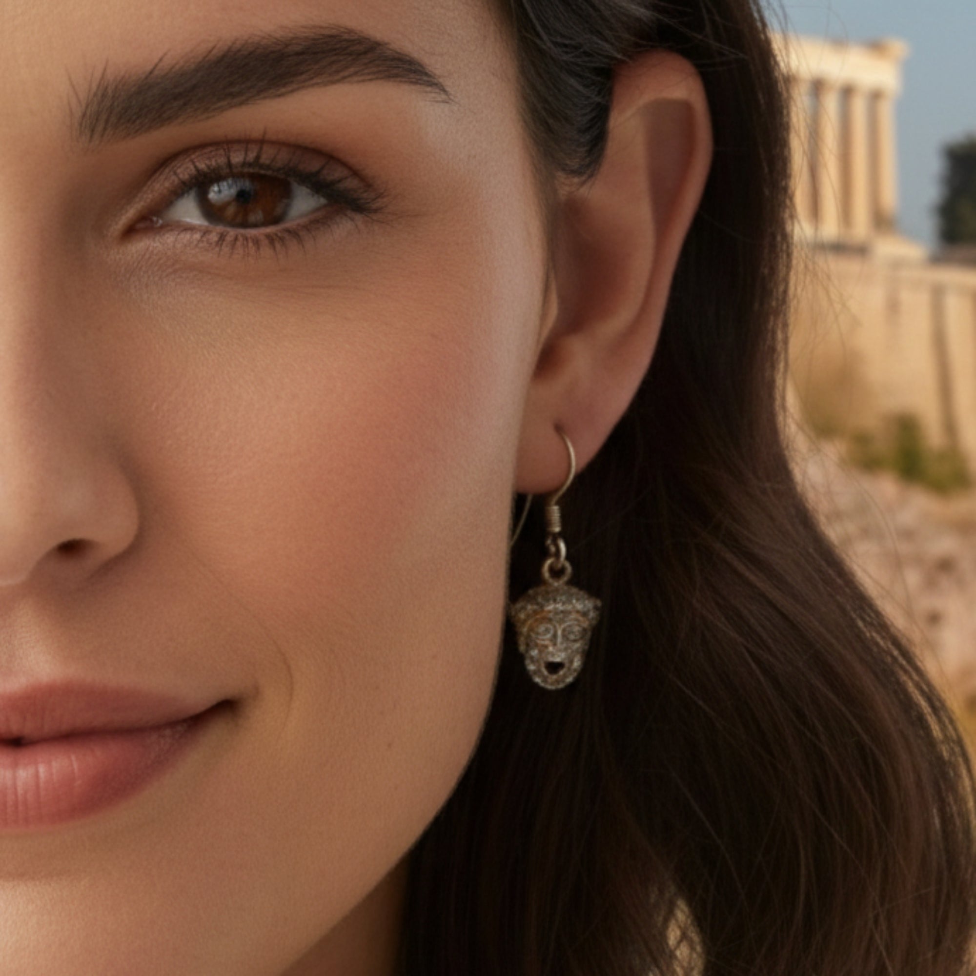 Серебряные серьги в виде греческих масок с патиной