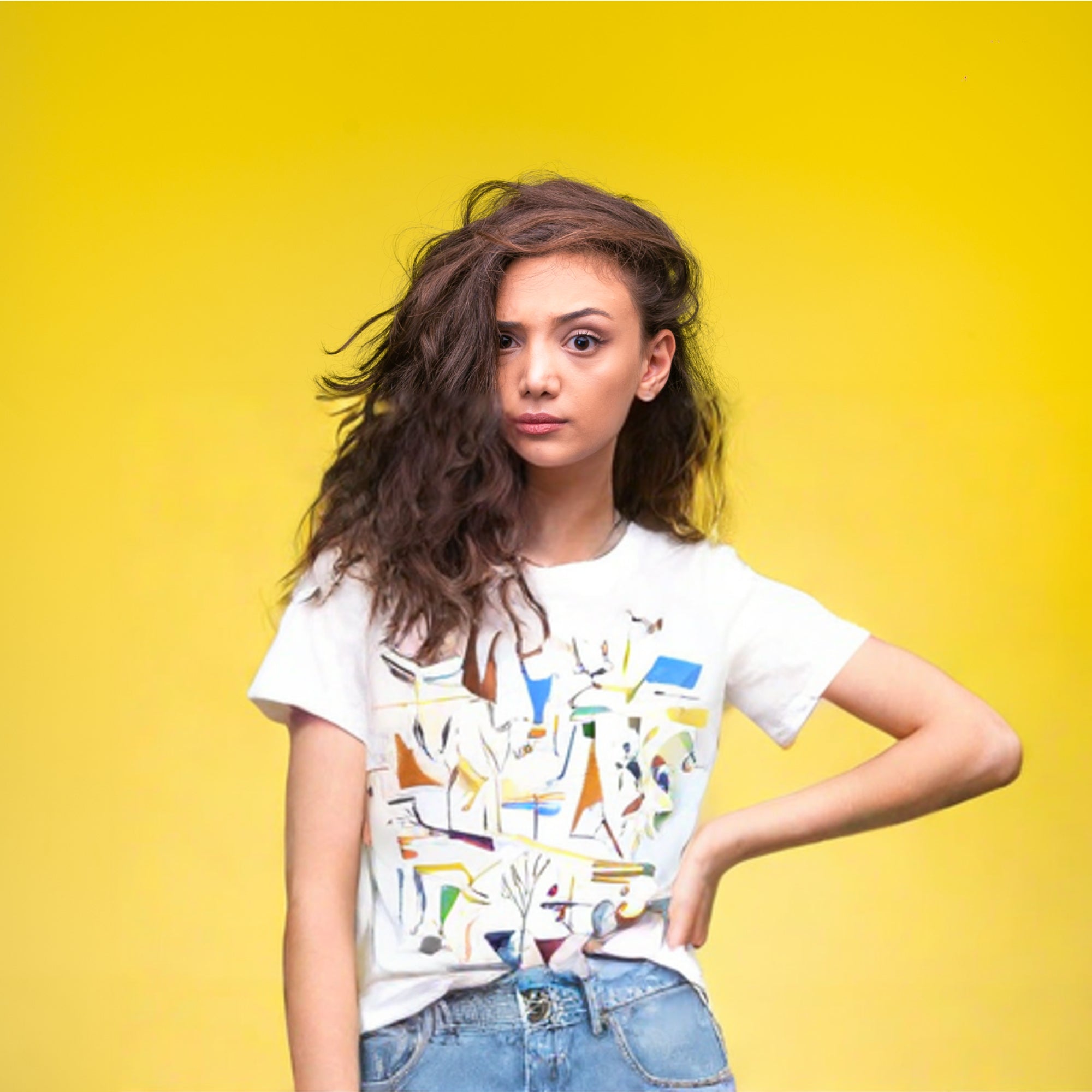 T-shirt donna in cotone ispirata all’arte contemporanea di Mimmo Paladino.