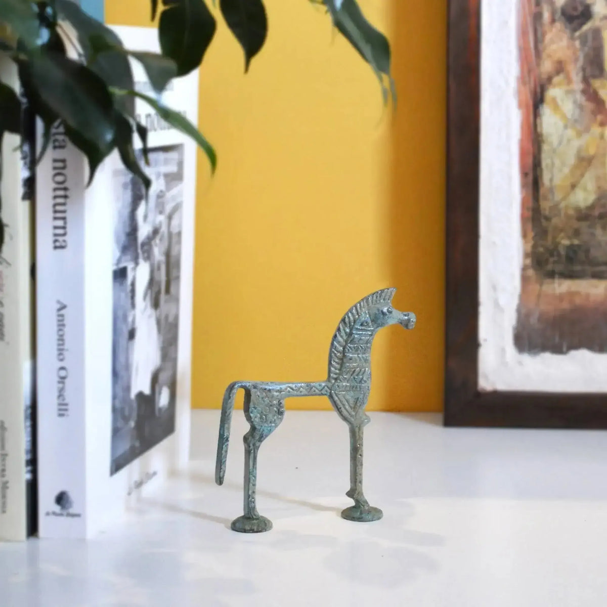 Griechische Pferdestatuette aus Bronze, kleines Format