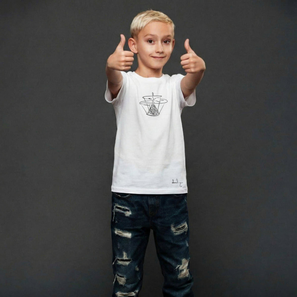Kinder-T-Shirt inspiriert von Leonardo da Vinci, zwischen Kunst und Ingenieurwesen.