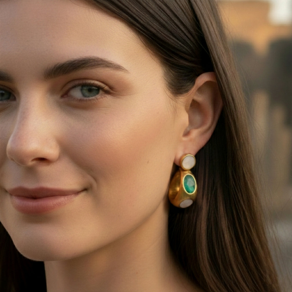  pendientes de media luna con gema, hechos de plata 925 y chapados en oro de 18K, puestos puestos