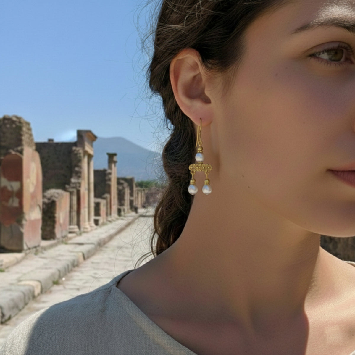 Crotalia double pendant earrings in 925 silver plated with 18K gold worn  