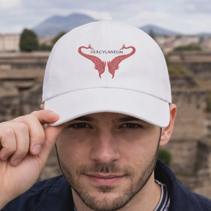 Cappello ispirato alla Casa dei Delfini