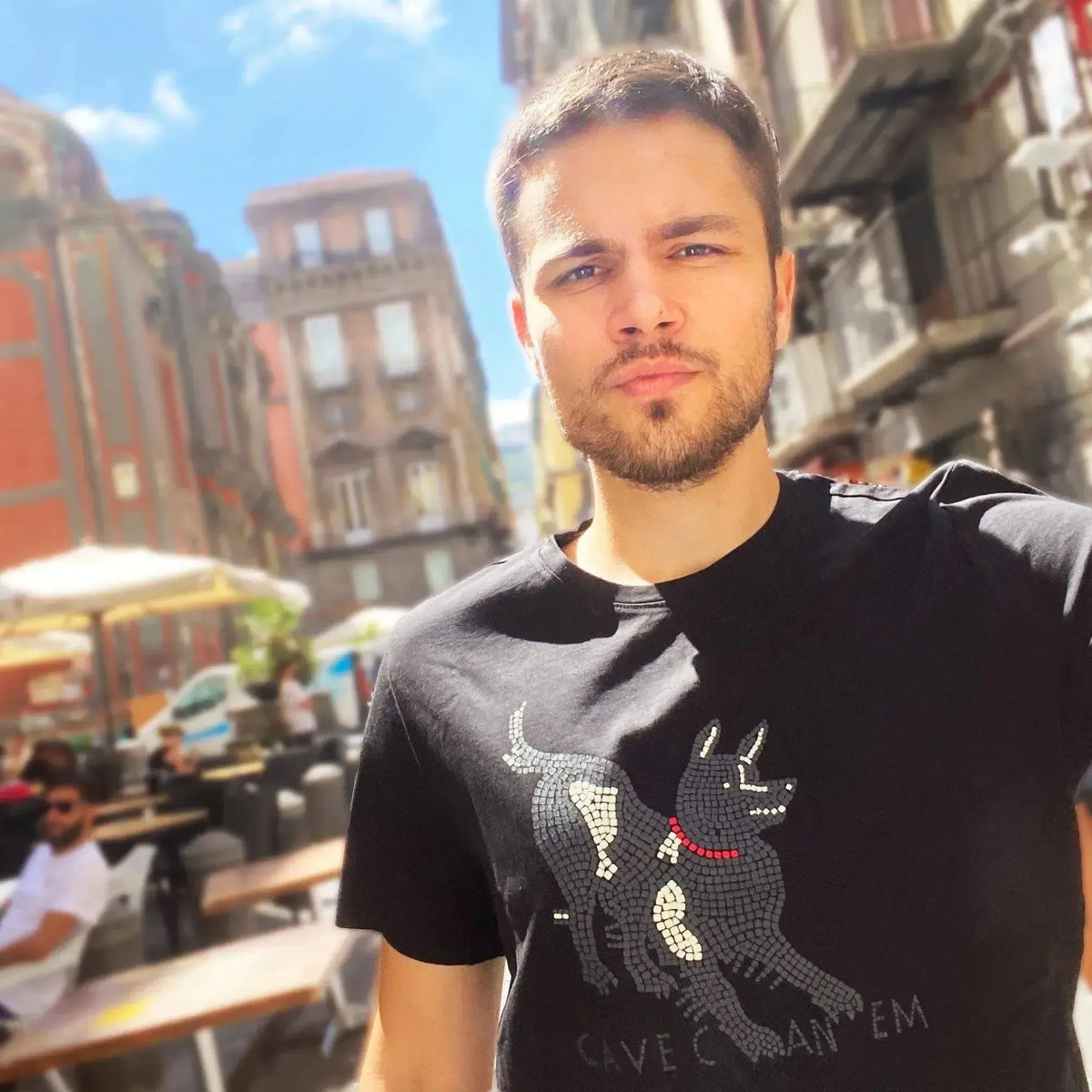 Cave Canem T-shirt