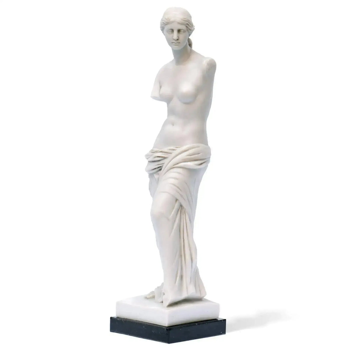 Imagen frontal de la Venus de Milo en mármol de Carrara resaltando los detalles clásicos.