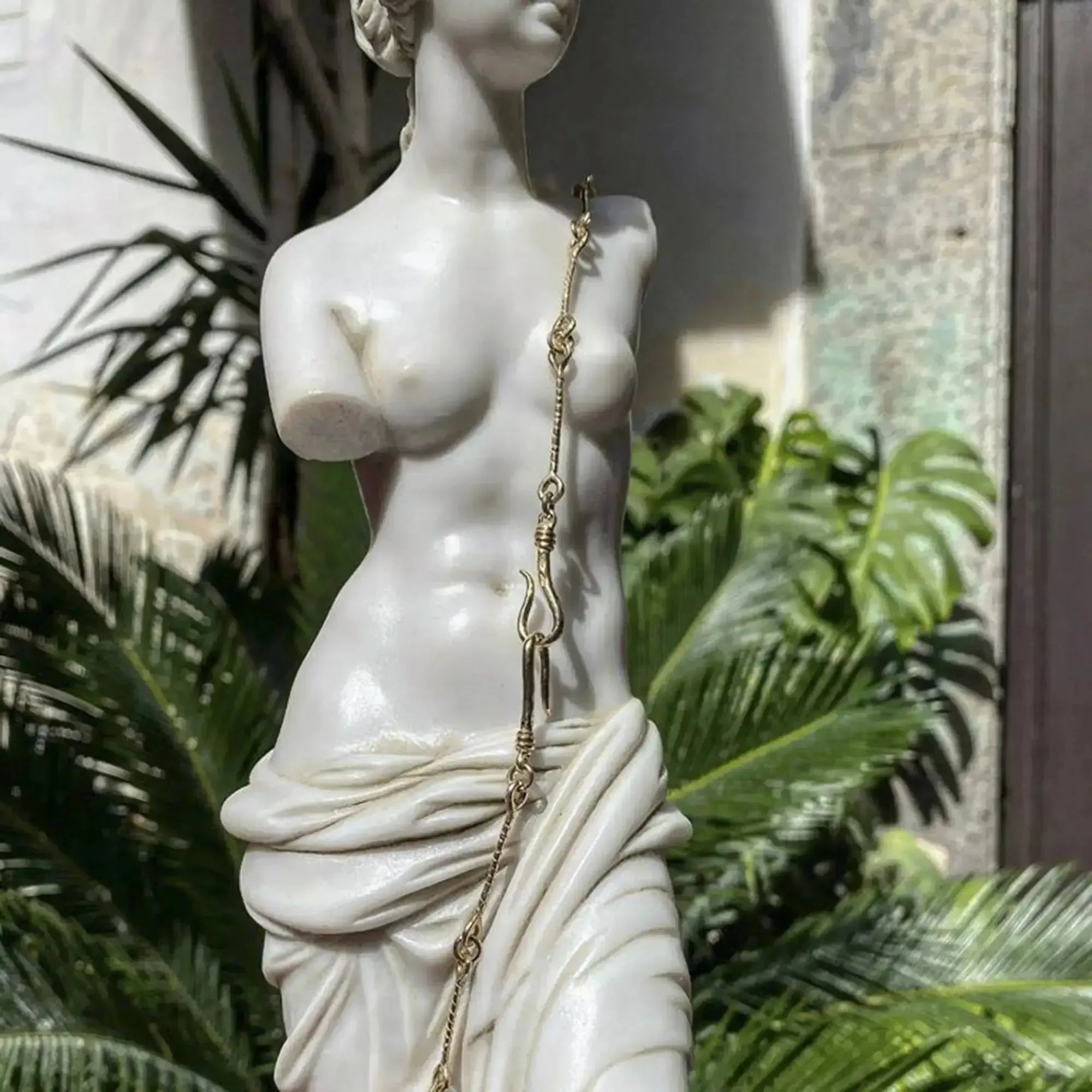 ミロのヴィーナス像 高さ39 cm - オンラインで購入 – Museum Shop Italy ミロのヴィーナス像 高さ39 cm - オンラインで購入 – Museum Shop Italy