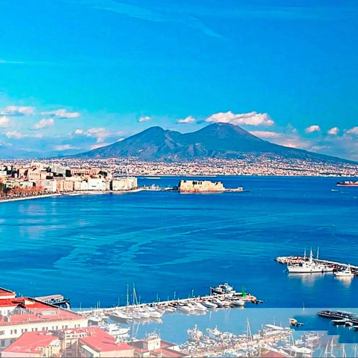 Image du golfe de Naples avec un focus sur le Vésuve