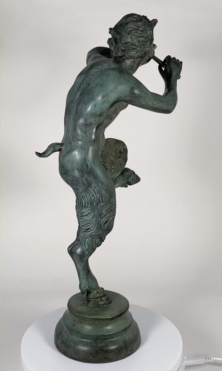 青銅製の笛を持つファウヌス像 - 高さ40.5 cmの彫像 – Museum Shop Italy