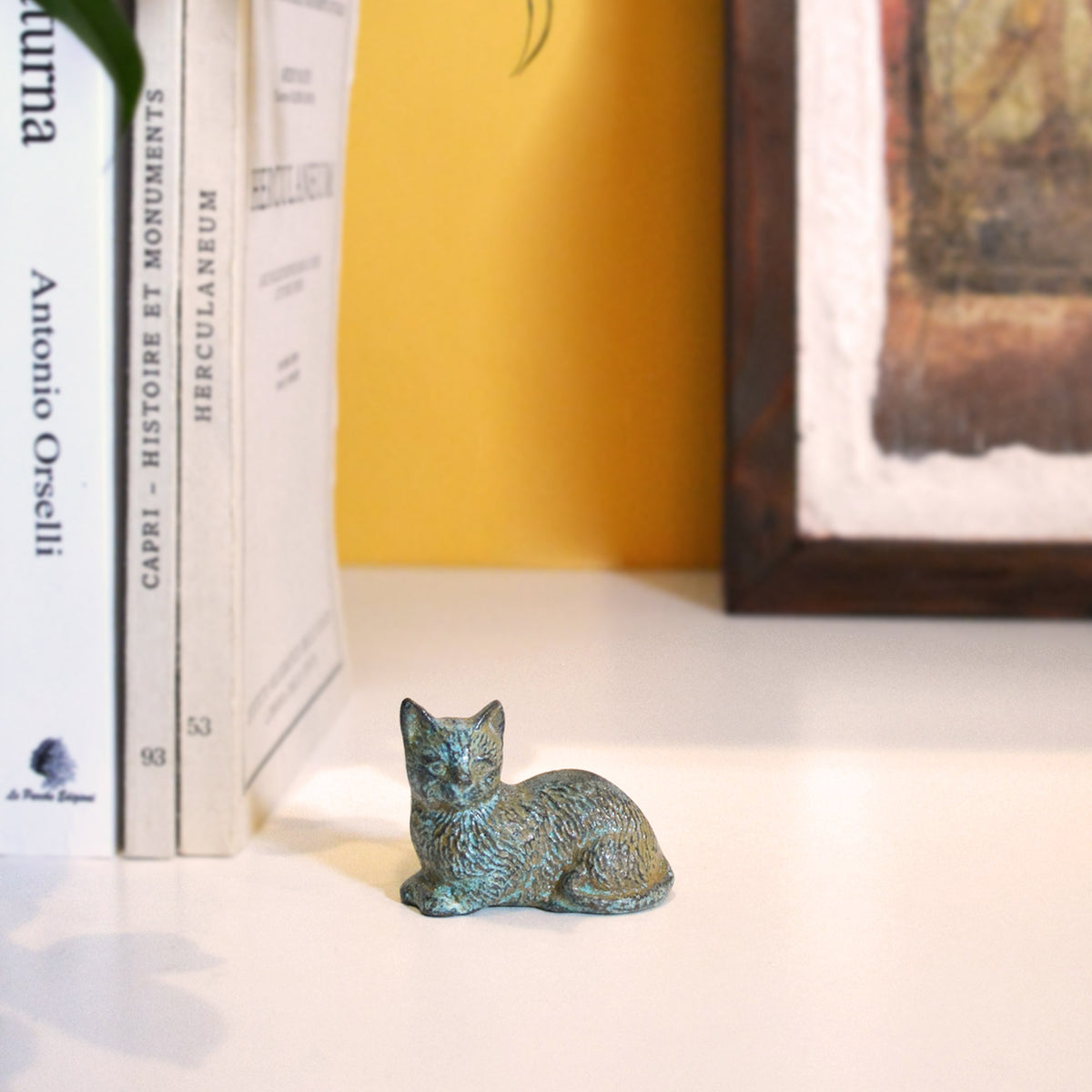 Kauernde Katze (mignon) - Bronzefigur
