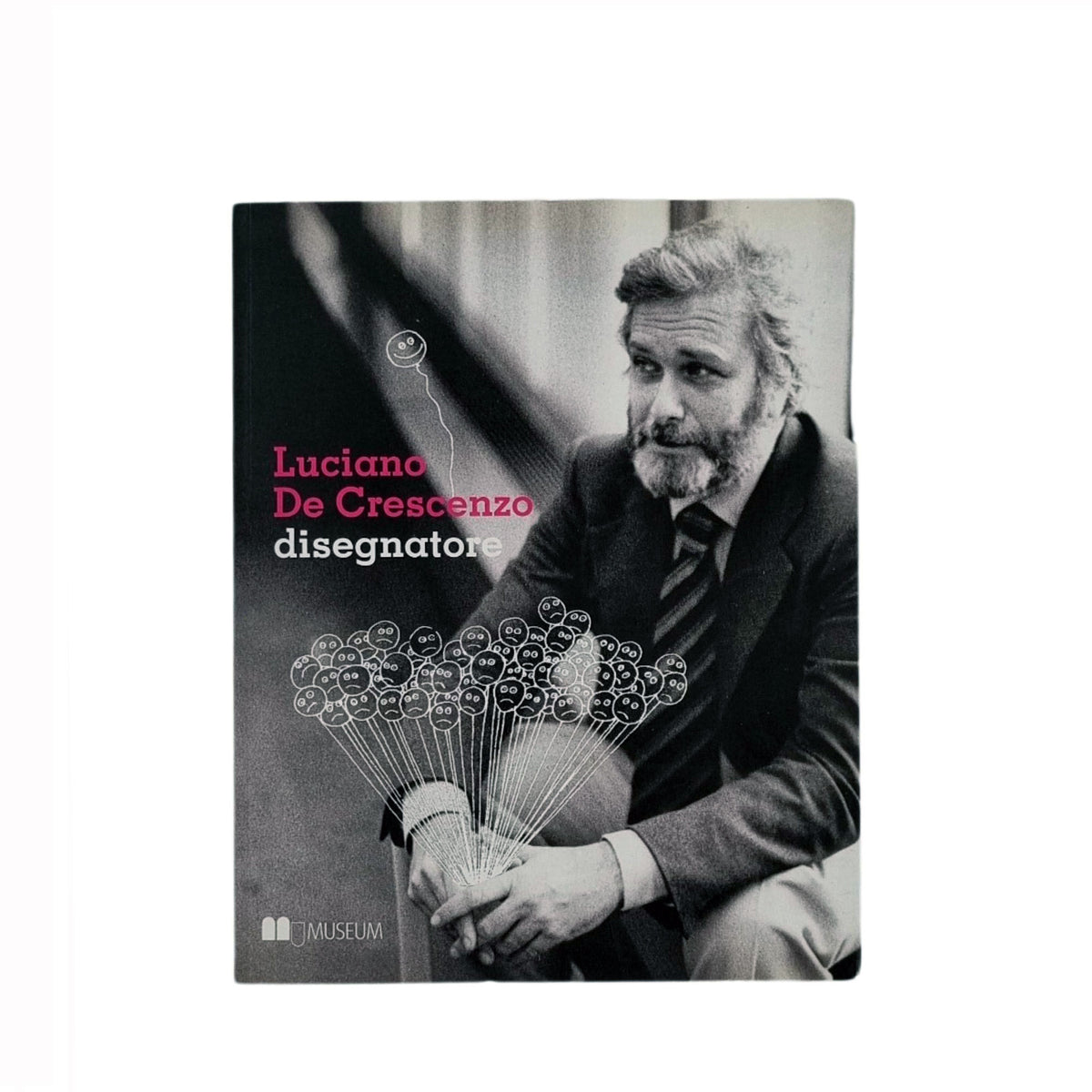 Copertina del libro Luciano De Crescenzo disegnatore, con ritratto in bianco e nero e disegni di volti