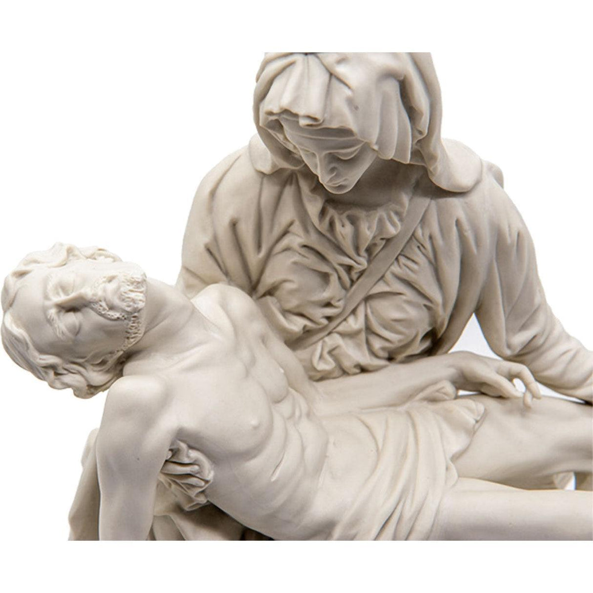 Dettaglio dei volti della Pietà di Michelangelo in porcellana bisquit di Capodimonte