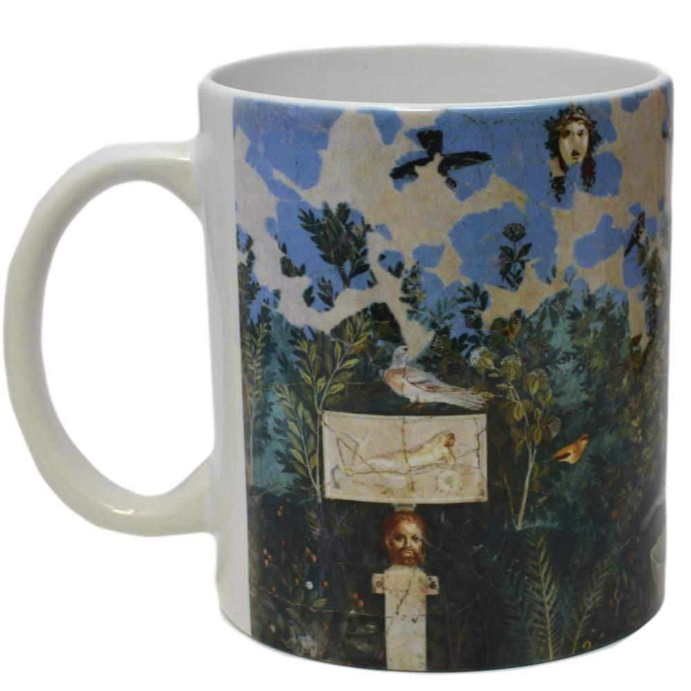 Tazza in ceramica con il giardino della Casa del Bracciale d’Oro, su fondo bianco